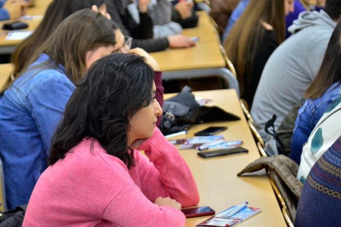 Araştırma Türk Üniversite Öğrencileri Geçim Sıkıntısı ve Yalnızlıkla Mücadele Ediyor
