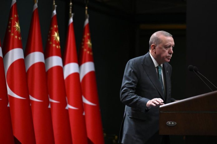 Erdoğan, 20 Askerin Hayatını Kaybettiği Kazada Tam Şeffaflık Vadediyor