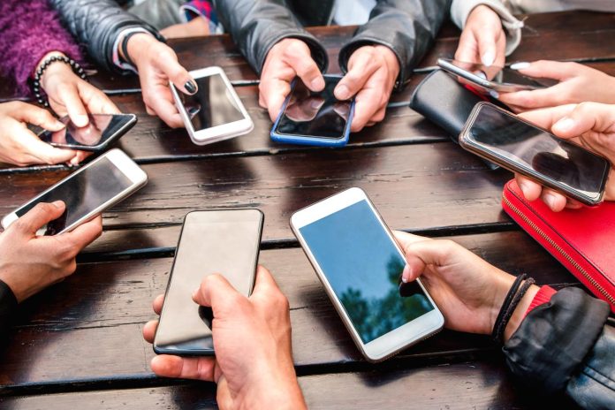 Türkiye'den Radikal Adım 15 Yaş Altına Sosyal Medya Yasağı Geliyor