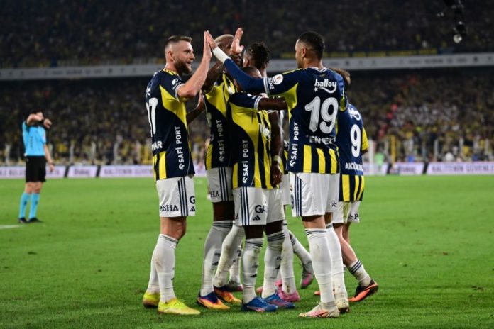 Fenerbahçe'den 5 Gollü Maçta Kritik Galibiyet