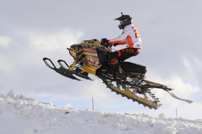 Rize Handüzü Yaylası'nda Snowcross Heyecanı İsveç Rüzgarı Esti