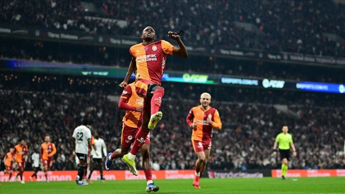 Galatasaray, Dolmabahçe'de 10 Kişiyle Zafer Çıkardı!