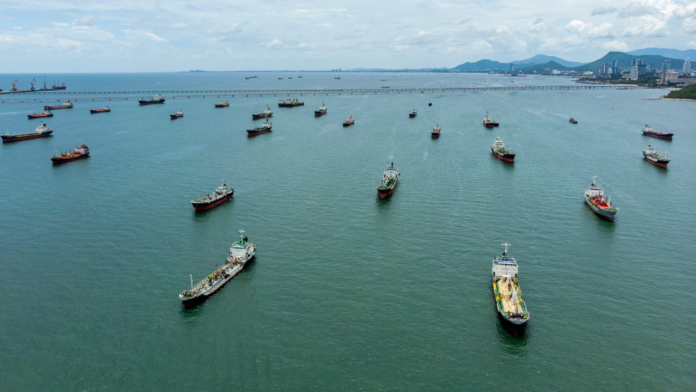 İran'dan Kritik Adım Hürmüz Boğazı Geçişleri Ücretlendiriliyor