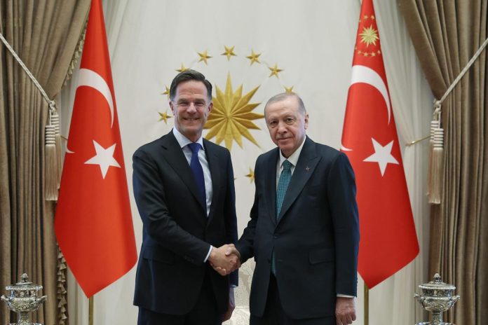 Erdoğan ve Rutte, Ankara'daki NATO Zirvesi İçin Bir Araya Geldi