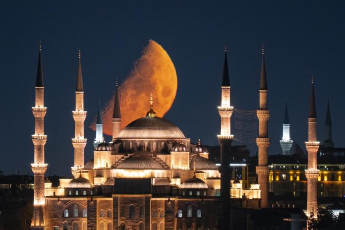 İstanbul'da Hafta Sonu İçin Güneş ve Yaz Sıcaklığı Müjdesi